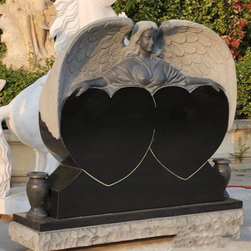 Náhrobný kameň s dvojitým srdcom anjela strážcu