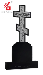 Čierna žulová ružová pamiatka na kríži